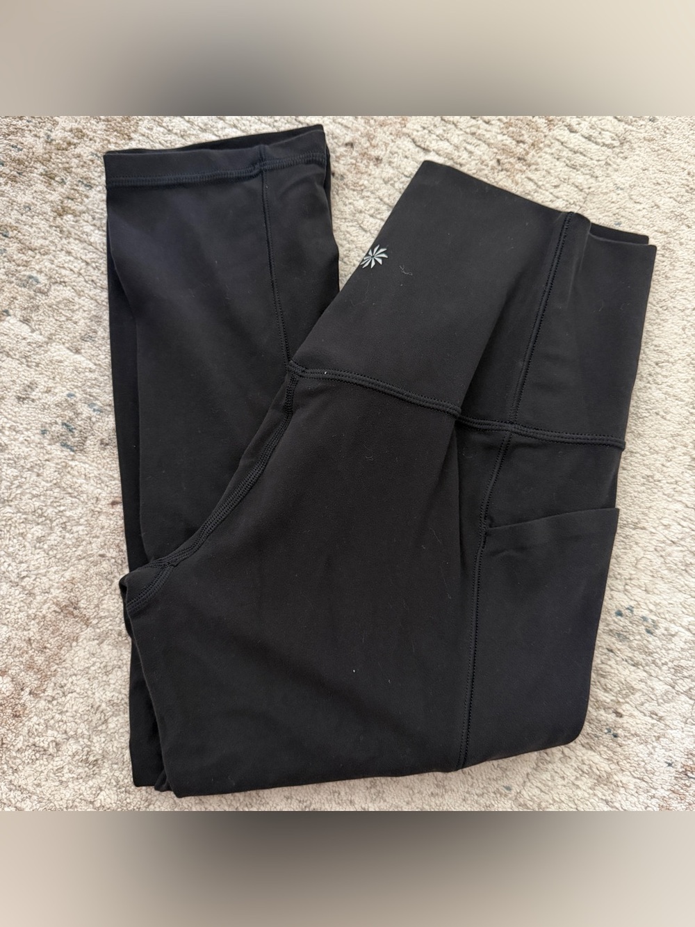 Athleta Salutation Stash Pocket II Capri Pants Pockets Black Petite SP